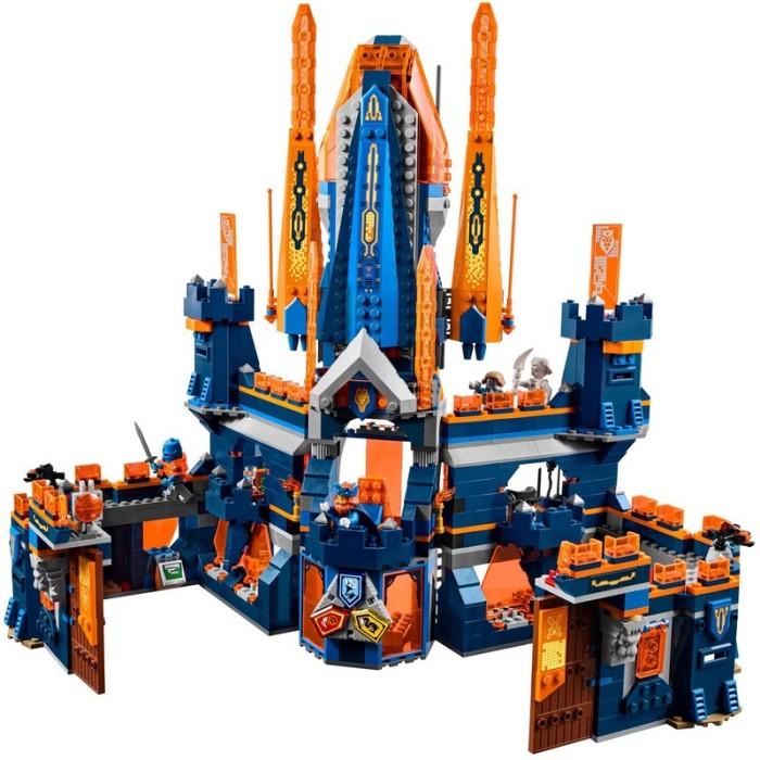 LEGO 70357 - Nexo Knights - Knighton Castle