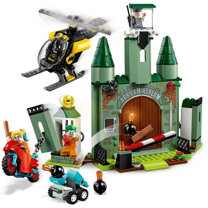 LEGO 76138 - Super Heroes - Batman and The Joker Escape