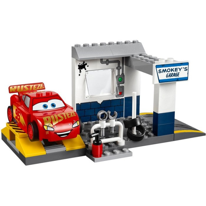 LEGO 10743 - Juniors - Smokey's Garage
