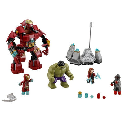LEGO 76031 - Super Heroes - The Hulk Buster Smash