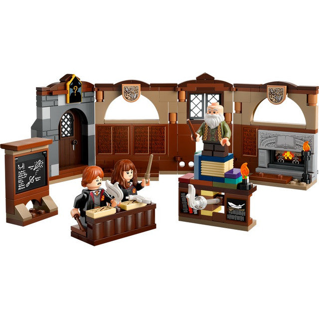 LEGO 76442 - Harry Potter - Hogwarts Castle: Charms Class