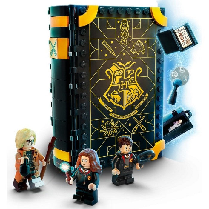 LEGO 76397 - Harry Potter - Defence Against the Dark Arts Class