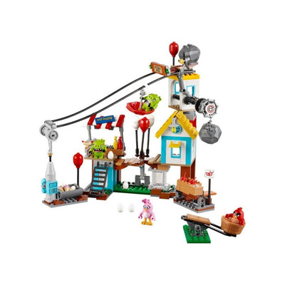 LEGO 75824 - The Angry Bird Movie - Pig City Teardown