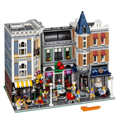 LEGO 10255 - Exclusive - Assembly Square